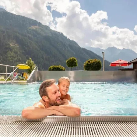 Near Zillertal Arena Hébergement de vacances